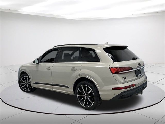 2021 Audi Q7 Premium Plus