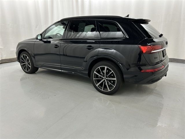 2021 Audi Q7 Premium Plus