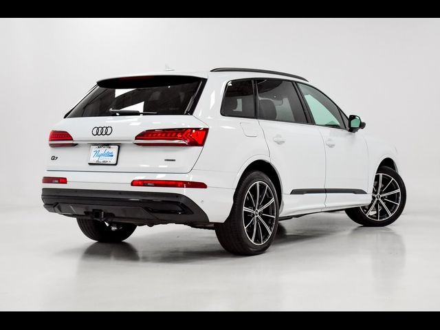 2021 Audi Q7 Premium Plus