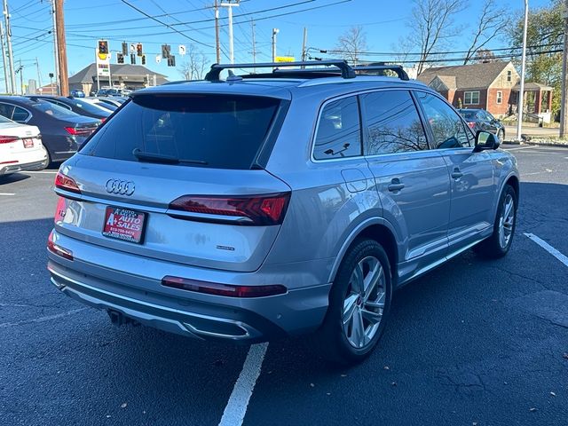 2021 Audi Q7 Premium Plus