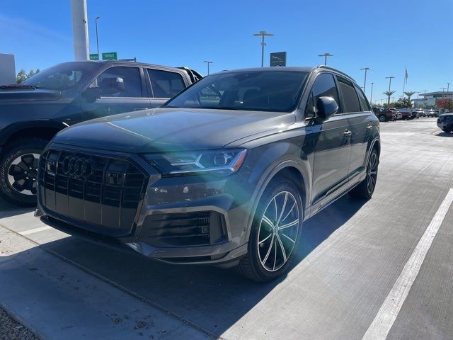 2021 Audi Q7 Premium Plus