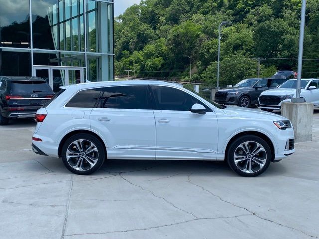 2021 Audi Q7 Premium Plus