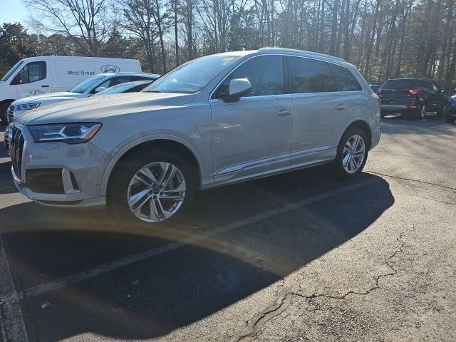 2021 Audi Q7 Premium Plus