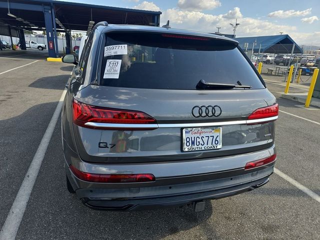 2021 Audi Q7 Premium Plus