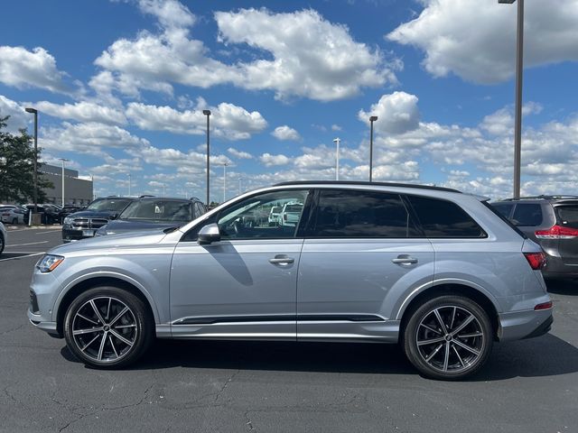 2021 Audi Q7 Premium Plus