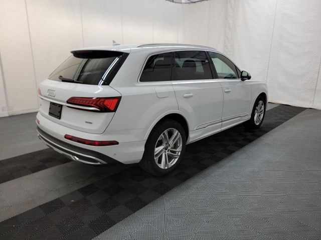 2021 Audi Q7 Premium Plus