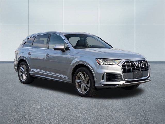 2021 Audi Q7 Premium Plus