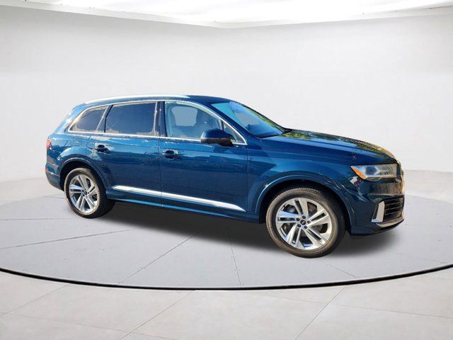 2021 Audi Q7 Premium Plus