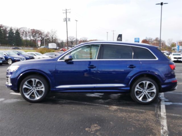 2021 Audi Q7 Premium Plus