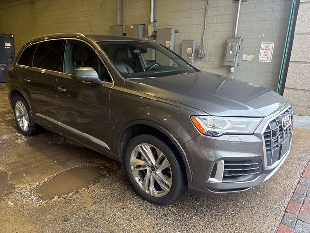 2021 Audi Q7 Premium Plus