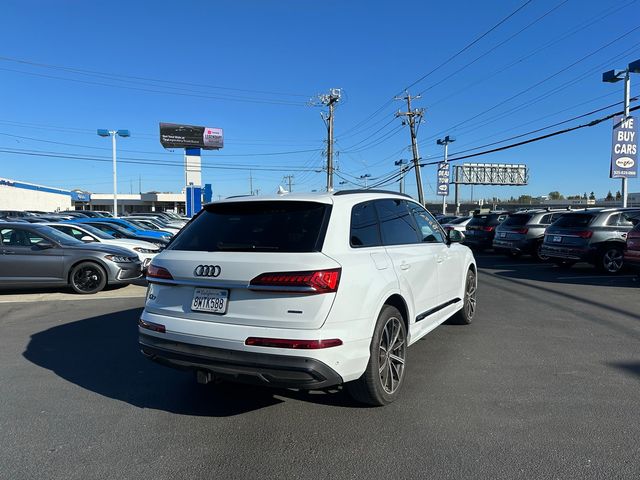 2021 Audi Q7 Premium Plus