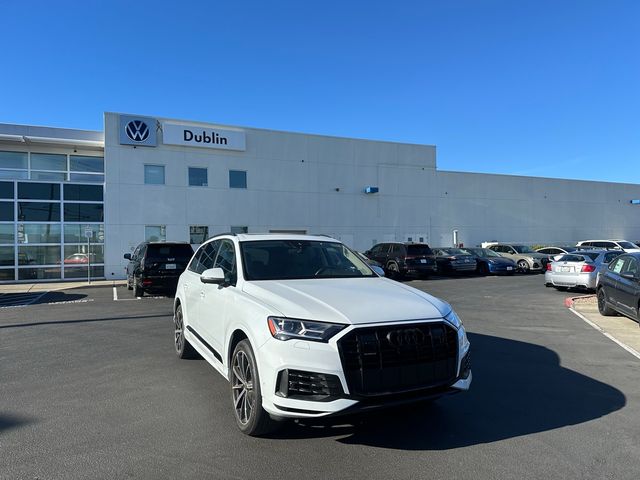 2021 Audi Q7 Premium Plus