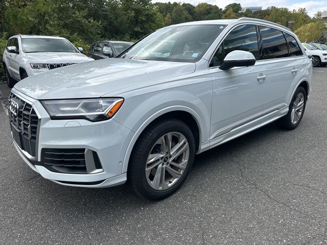 2021 Audi Q7 Premium Plus