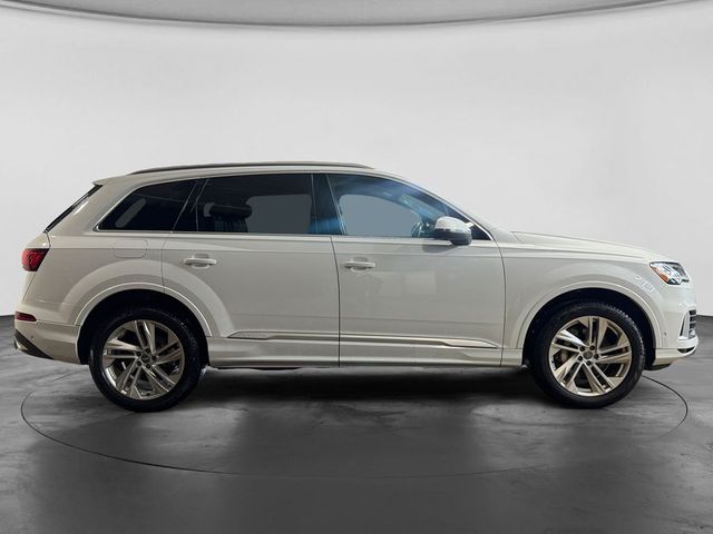 2021 Audi Q7 Premium Plus