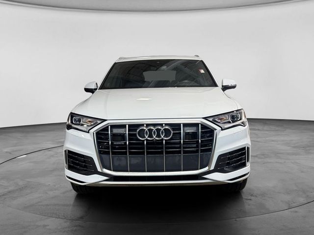 2021 Audi Q7 Premium Plus