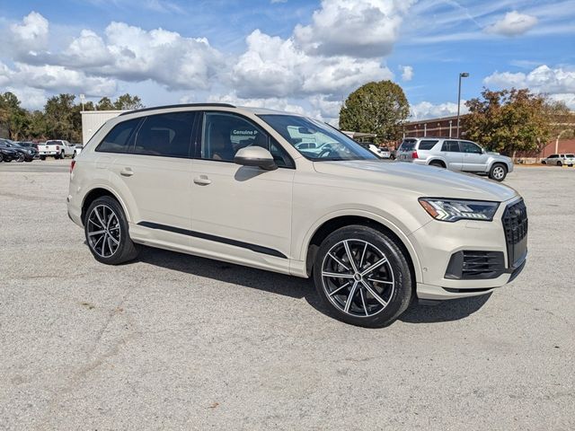 2021 Audi Q7 Premium Plus