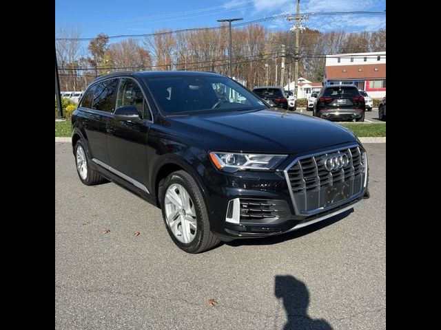 2021 Audi Q7 Premium Plus