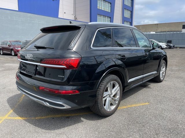 2021 Audi Q7 Premium Plus