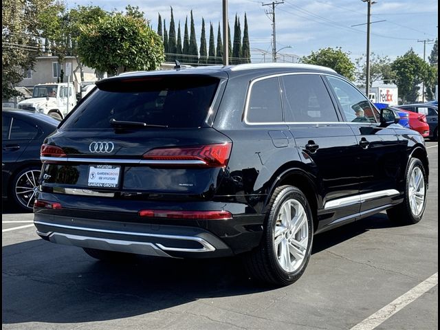 2021 Audi Q7 Premium Plus