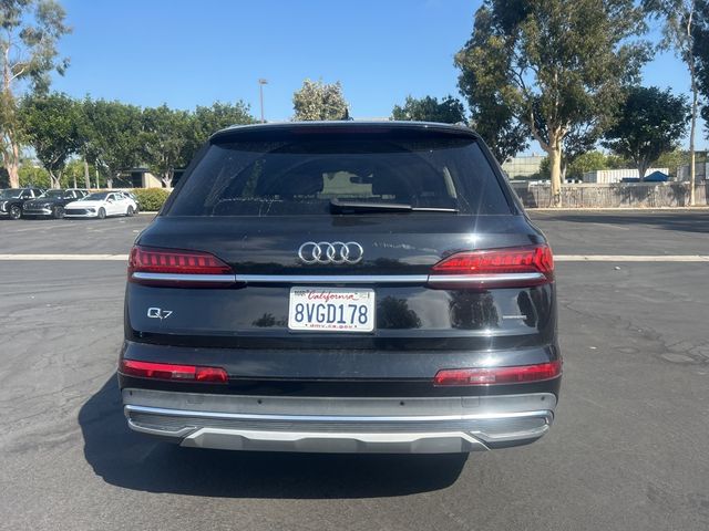 2021 Audi Q7 Premium Plus