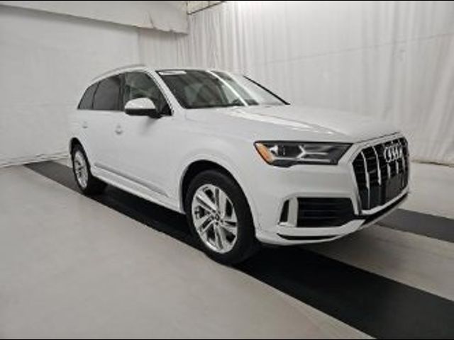 2021 Audi Q7 Premium Plus