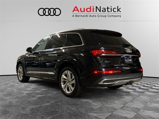 2021 Audi Q7 Premium Plus