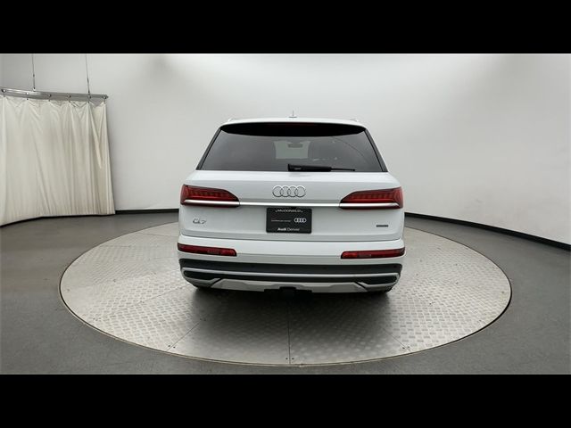 2021 Audi Q7 Premium Plus