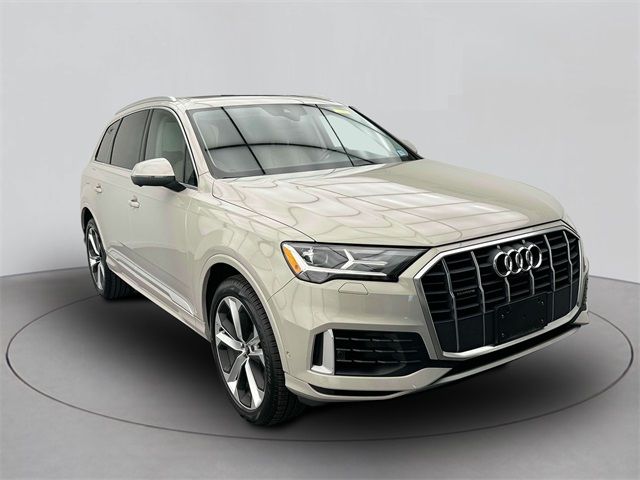 2021 Audi Q7 Premium Plus