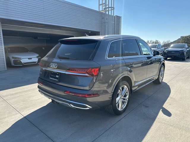 2021 Audi Q7 Premium Plus