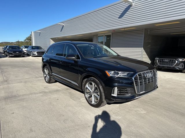 2021 Audi Q7 Premium Plus