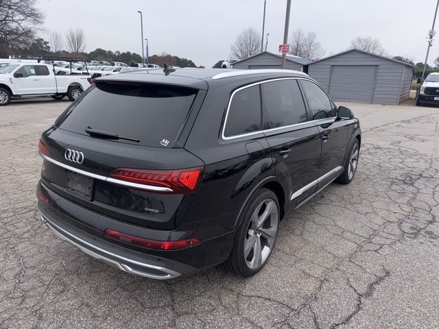 2021 Audi Q7 Prestige