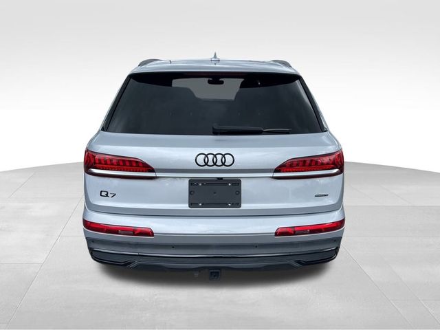 2021 Audi Q7 Prestige