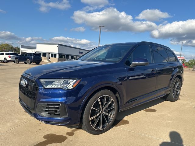 2021 Audi Q7 Prestige