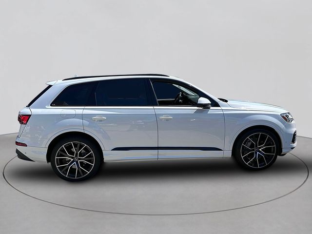 2021 Audi Q7 Prestige