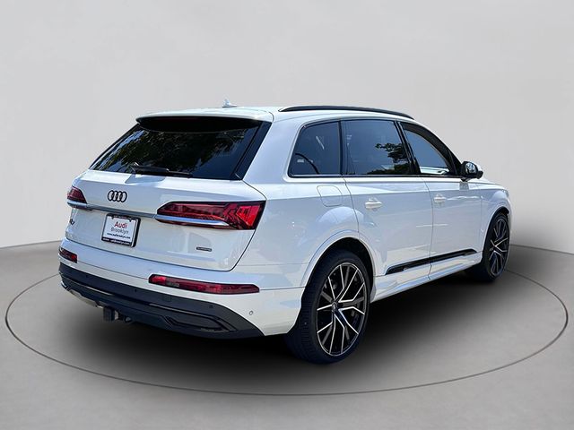 2021 Audi Q7 Prestige