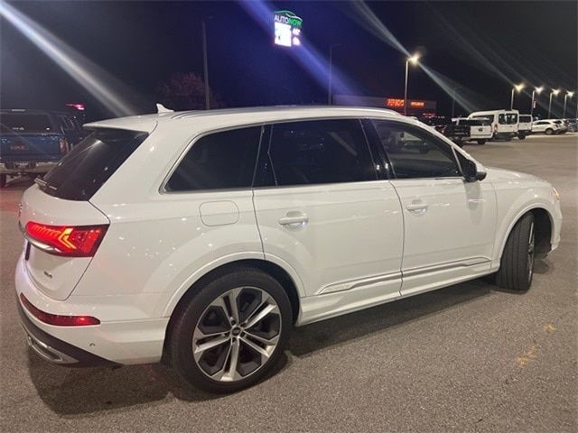 2021 Audi Q7 Prestige