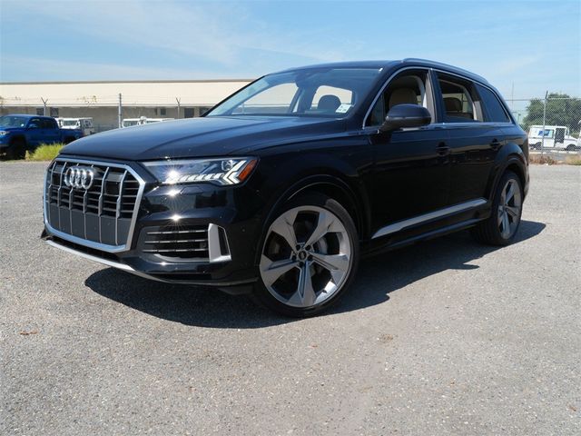 2021 Audi Q7 Prestige