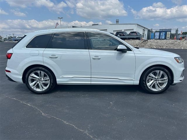 2021 Audi Q7 Prestige