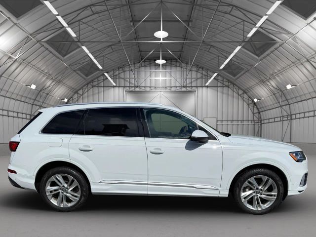 2021 Audi Q7 Premium Plus
