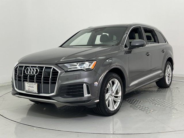 2021 Audi Q7 Premium Plus