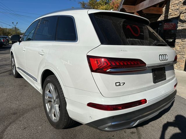 2021 Audi Q7 Premium Plus