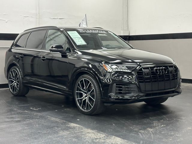 2021 Audi Q7 Prestige