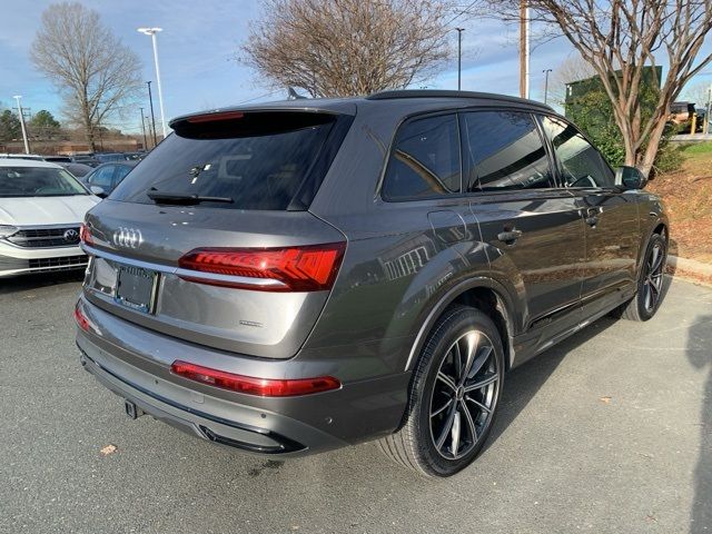 2021 Audi Q7 Prestige