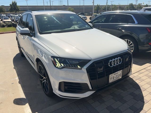 2021 Audi Q7 Prestige