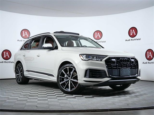 2021 Audi Q7 Prestige