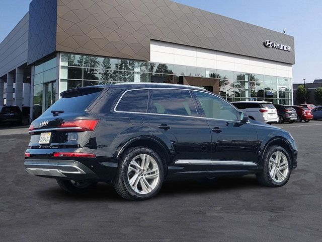 2021 Audi Q7 Premium