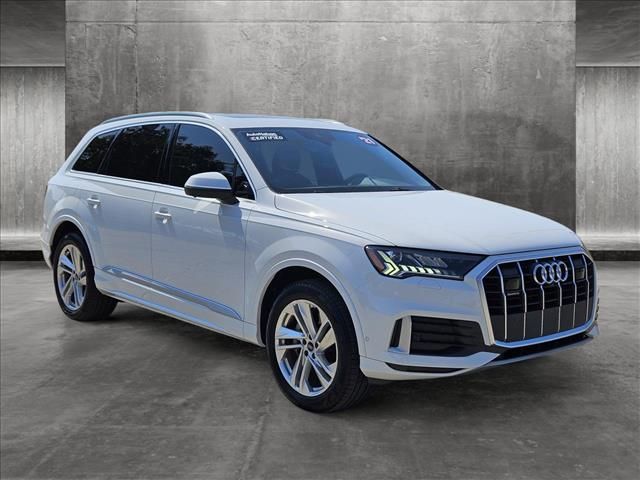 2021 Audi Q7 Premium Plus