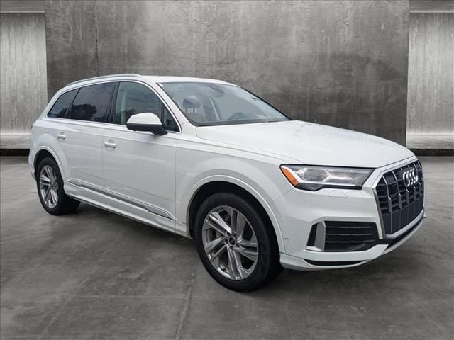 2021 Audi Q7 Premium Plus