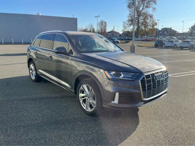 2021 Audi Q7 Premium Plus