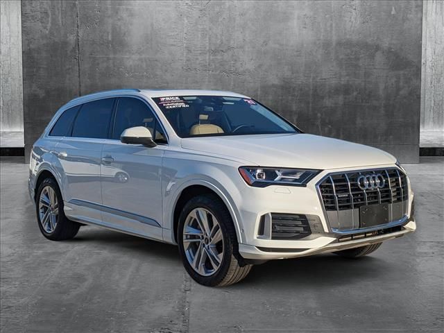 2021 Audi Q7 Premium Plus